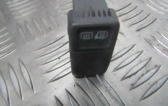 Volvo S70 V70 V70 XC Windscreen/window heater switch 9162952