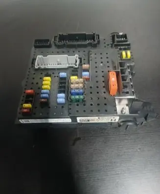 Volvo S60 Fuse module 30786646 08W265 28080156