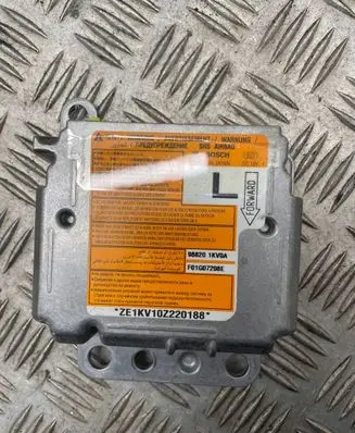 Nissan Juke I F15 Airbag control unit/module 988201kv0a F01G07208E ZE1KV10Z220188
