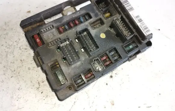 Citroen C5 Fuse module 9641258080 S110500001C BSMA3