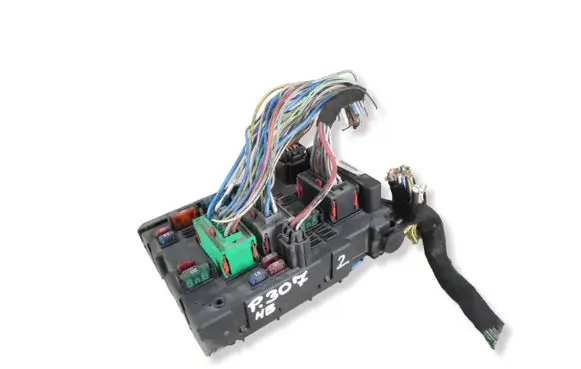 Peugeot 307 Fuse module 9646405280 20651620