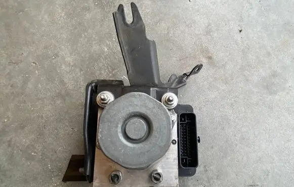 Honda CR-V ABS Pump 0265242897 8691513