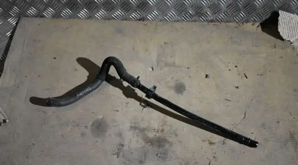 Mercedes-Benz C W205 Engine coolant pipe/hose