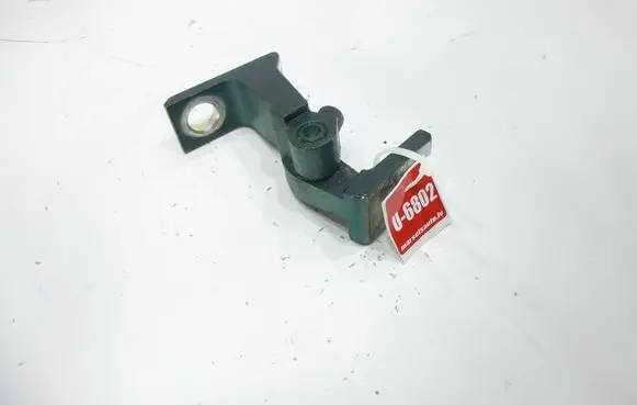 Volkswagen Touareg II Front door upper hinge 8K0831402A A046574