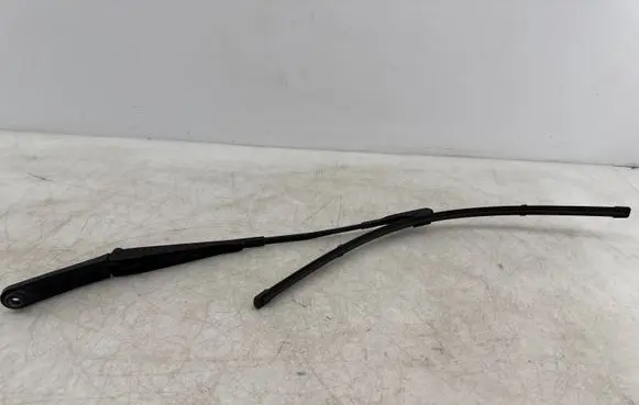 Audi A4 S4 B9 Windshield/front glass wiper blade 8W2955408