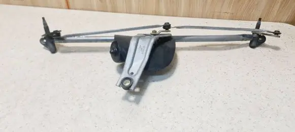 Mini One - Cooper R50 - 53 Front wiper linkage and motor 54517611 8229128