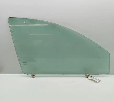 Mitsubishi L200 Front door window glass four-door 5706A958