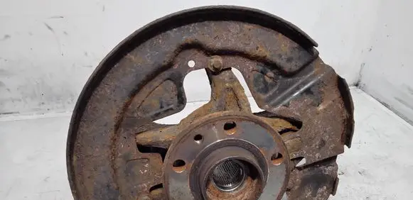 Volvo V70 Front wheel hub spindle knuckle