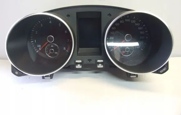 Volkswagen Golf V Speedometer (instrument cluster) 5K0920870B