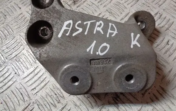 Opel Astra K Gearbox mounting bracket 13389321