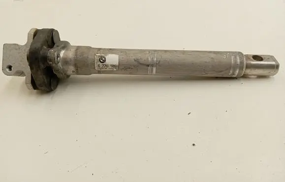 BMW 5 F10 F11 Steering column universal joint 6776109