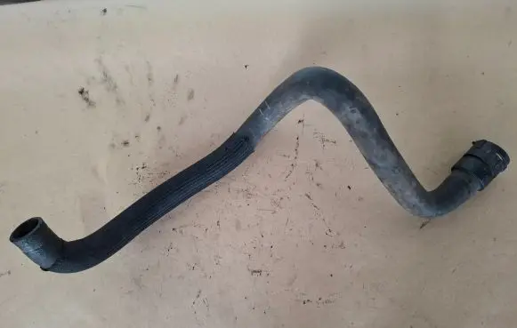 Volvo V70 Engine coolant pipe/hose 6G918286