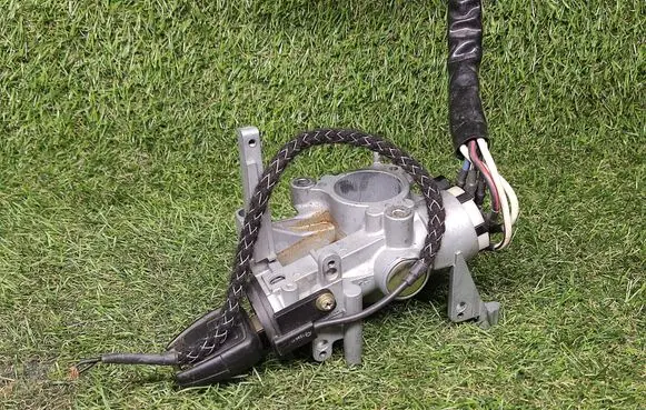 Opel Frontera B Ignition lock