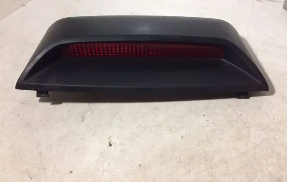 Lexus IS 200-300 Third/center stoplight