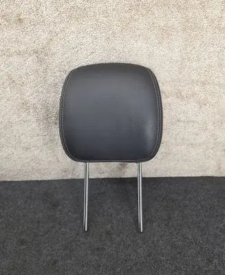 Mercedes-Benz C W205 Front seat headrest 