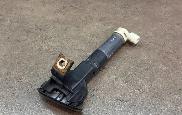 Toyota Prius (XW30) Headlight washer spray nozzle 8520847010 8504547010