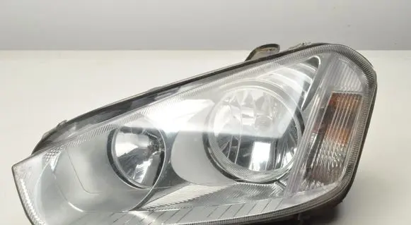 Ford Focus C-MAX Headlight/headlamp ZAMIENNIK