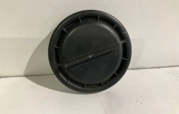 Mercedes-Benz E W211 Headlight/headlamp dust cover 14735400