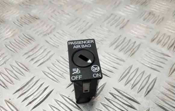Skoda Octavia Mk3 (5E) Passenger airbag on/off switch 5C5919237