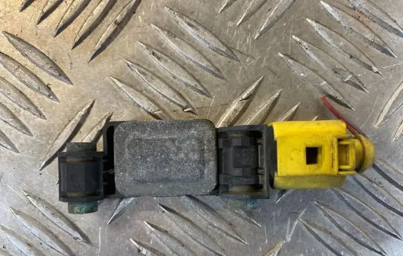 Audi A4 S4 B6 8E 8H Airbag deployment crash/impact sensor 8E0959651 241001 023130DZ2GHE