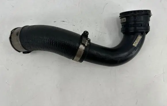 Land Rover Range Rover Evoque L538 Intercooler hose/pipe GJ326C715AA