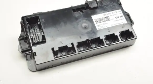 Volkswagen Tiguan Air conditioner control unit module 3WA907007B