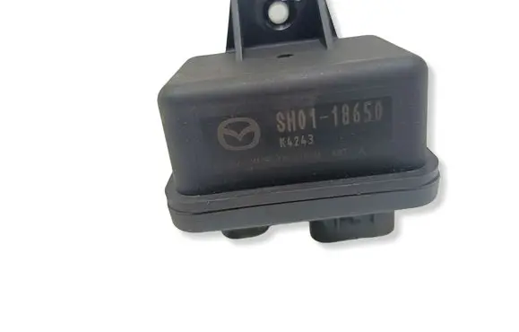 Mazda 6 Glow plug pre-heat relay SH0118650 K4243
