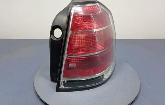 Opel Zafira B Rear/tail lights 442-1948R