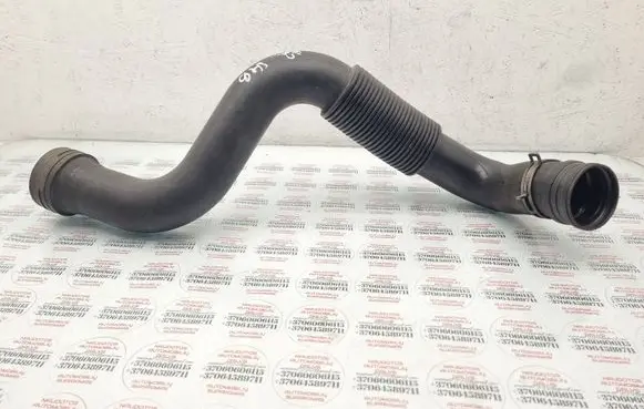 Audi A2 Air intake hose/pipe 8Z0129627