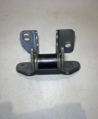 Chrysler Pacifica Front door upper hinge 85574F 1120038