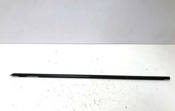 Chery 7 Front door windshield rail