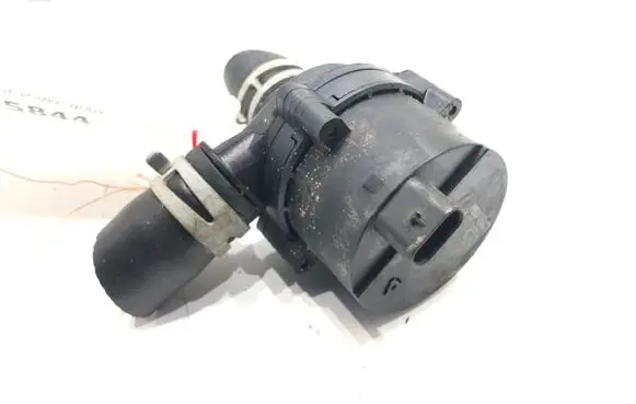 Opel Astra K Oil filter mounting bracket 13592754
