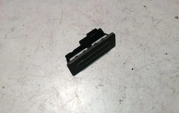 Peugeot 2008 I Tailgate opening switch 9678028380