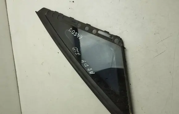 Audi A8 S8 D4 4H Rear side window 4H0845300