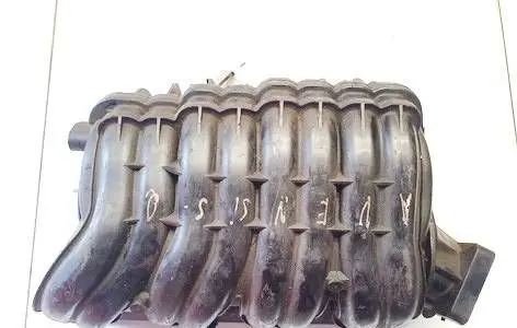 Toyota Avensis T220 Intake manifold