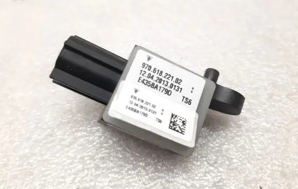 Porsche Panamera (970) Airbag deployment crash/impact sensor 97061822102
