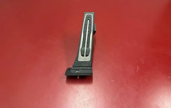BMW X3 G45 Accelerator throttle pedal 6889820 35406889820