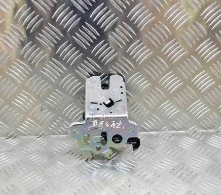 Audi A3 S3 8V Tailgate/trunk/boot lock/catch/latch 8R0827505