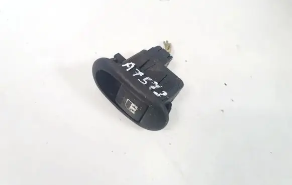 Peugeot 1007 Electric window control switch 96570331xt