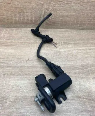 Audi A4 S4 B6 8E 8H Turbo solenoid valve 8E0906627C 722903