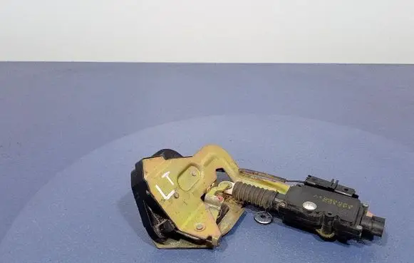 Lancia Phedra Rear door lock PZ08B01Y