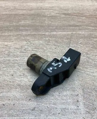 BMW 5 E39 Camshaft position sensor 7794646