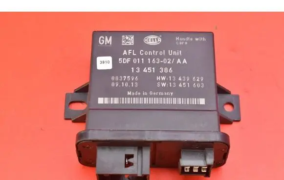Opel Insignia A Engine control unit/module ECU 13451386