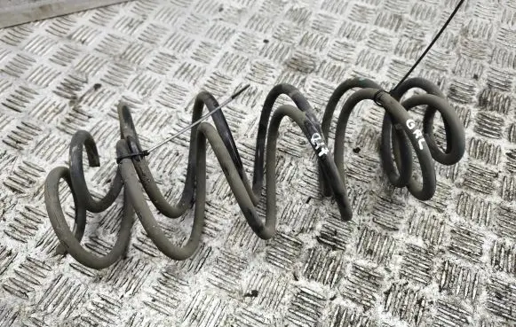 Peugeot 3008 II Rear coil spring