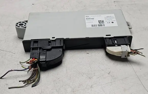 BMW 5 F10 F11 CAS control unit/module 9241973 5WK50322FBR 2103490220
