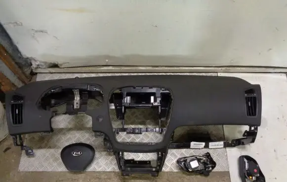KIA Ceed Airbag set with panel 847101H000
