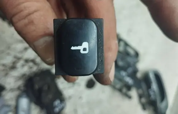 Peugeot 607 Central locking switch button 96296488zl