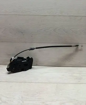 Skoda Superb B6 (3T) Front door lock 527680 2174501812