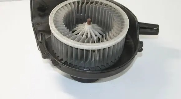 Volkswagen Polo VI Heater fan/blower 6R1819015