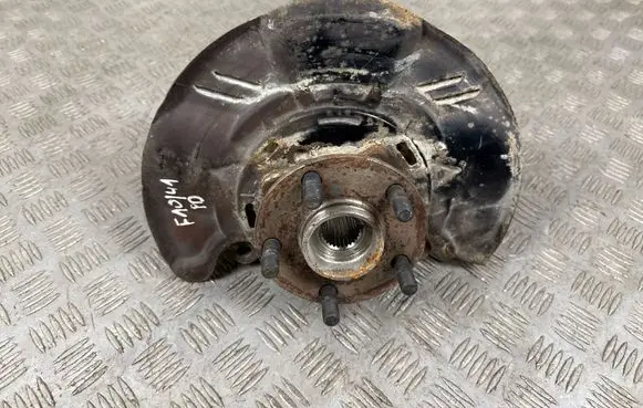Front wheel hub